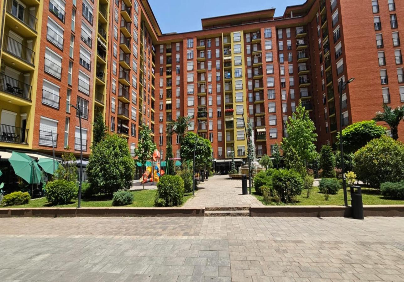 Value Living Apartment แฟริซาย ภายนอก รูปภาพ