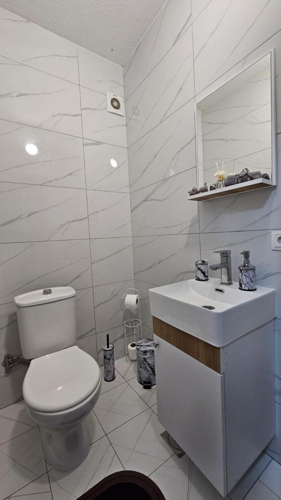 Value Living Apartment แฟริซาย ภายนอก รูปภาพ