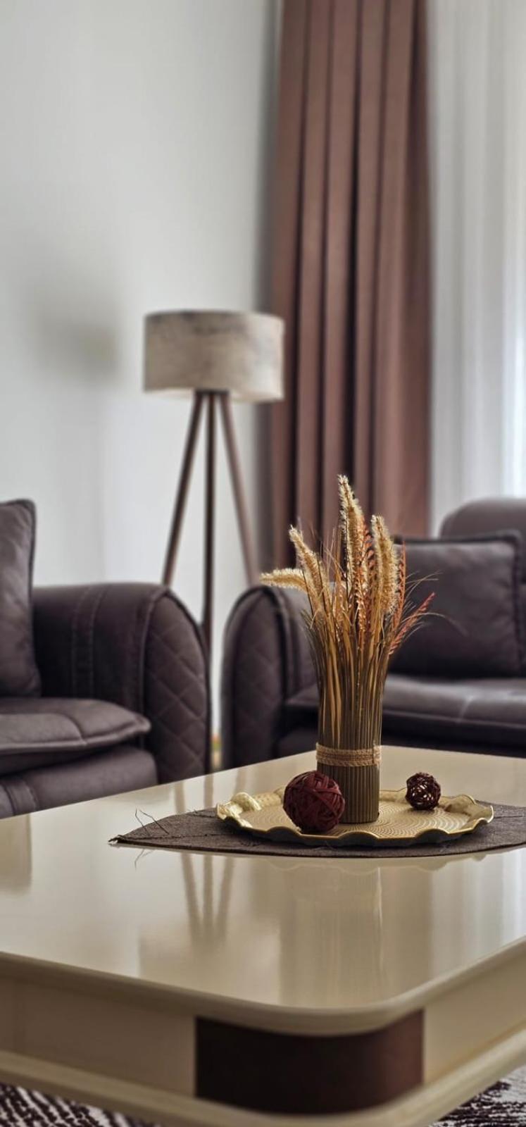 Value Living Apartment แฟริซาย ภายนอก รูปภาพ