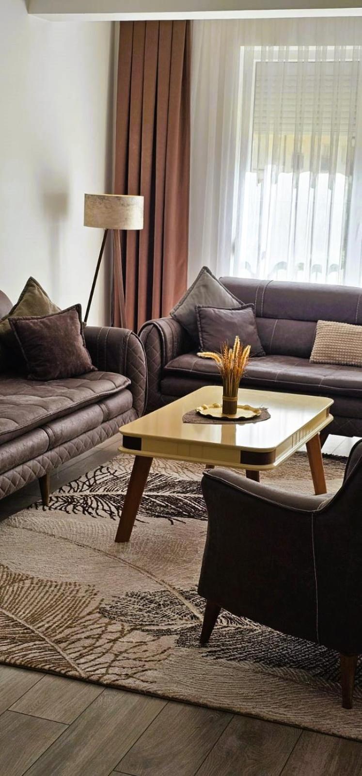 Value Living Apartment แฟริซาย ภายนอก รูปภาพ